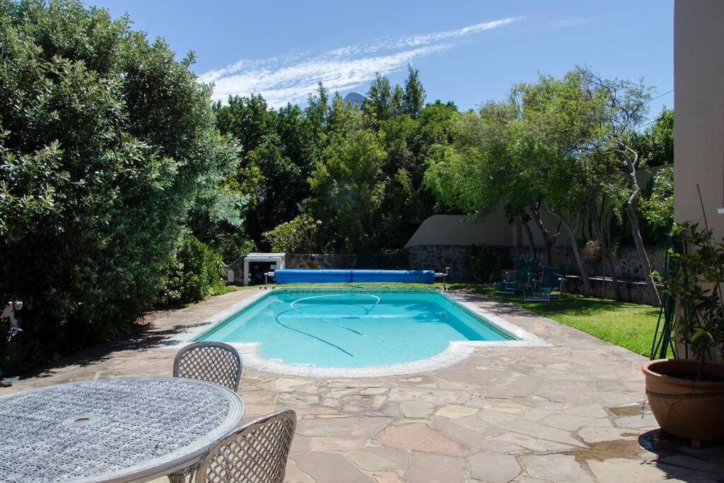 Echo Friendly Sunny Contemporary Garden Flat Apartment Cape Town Luaran gambar