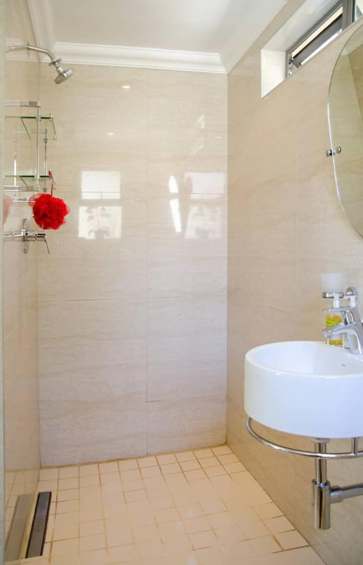Echo Friendly Sunny Contemporary Garden Flat Apartment Cape Town Luaran gambar